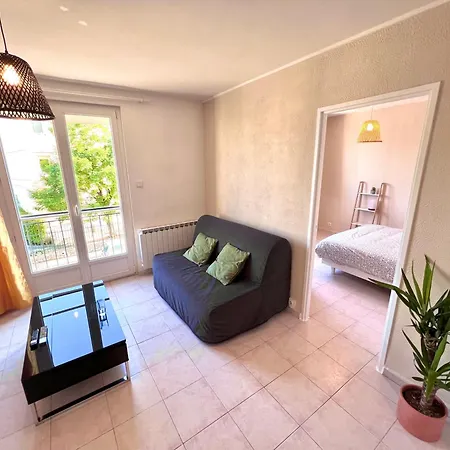 T2 De 42m2 Calme Equipe Parking Gratuit Apartment *