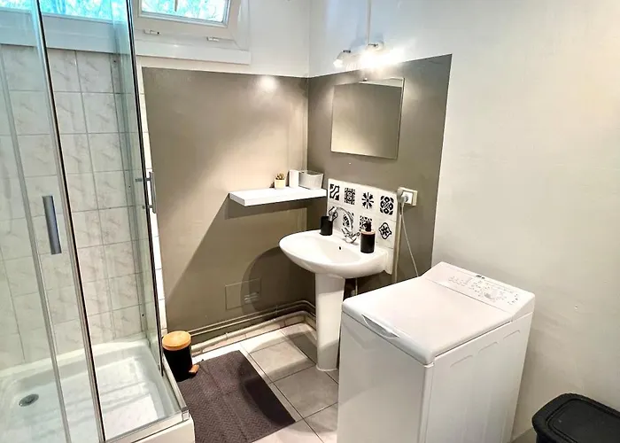 Apartment T2 De 42m2 Calme Equipe Parking Gratuit Nîmes